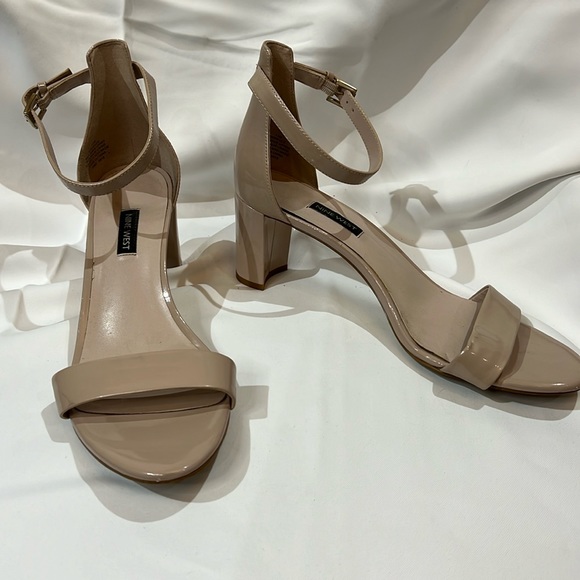 Nine West heels - Picture 1 of 4